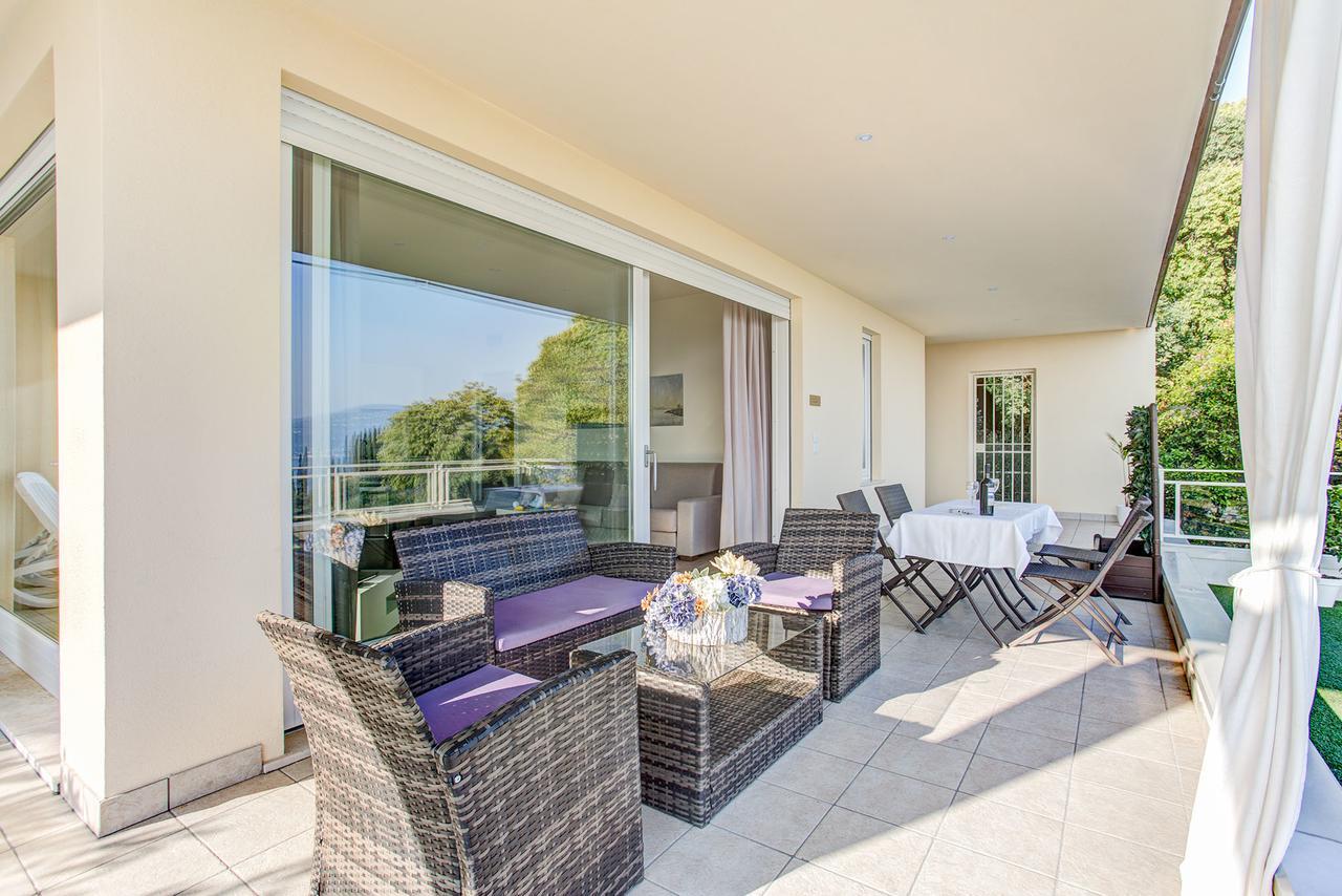 Residence Il Poggio Al Sole Toscolano Maderno Exterior photo